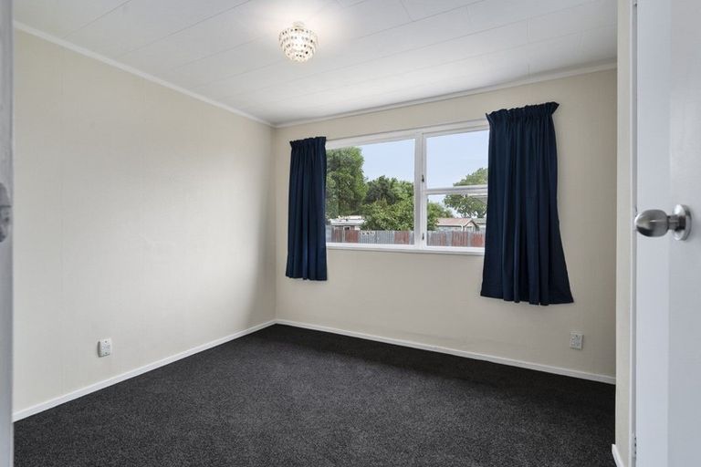 Photo of property in 18 Ngaire Street, Longburn, Palmerston North, 4412