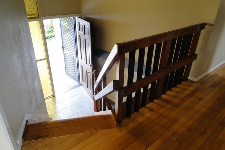 Photo of property in 5 Waverley Avenue, Glenfield, Auckland, 0629