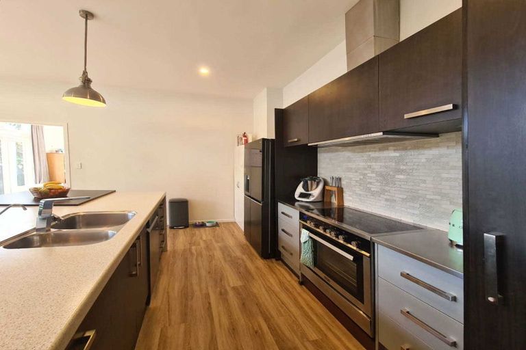 Photo of property in 2 Poulton Avenue, Richmond, Christchurch, 8013