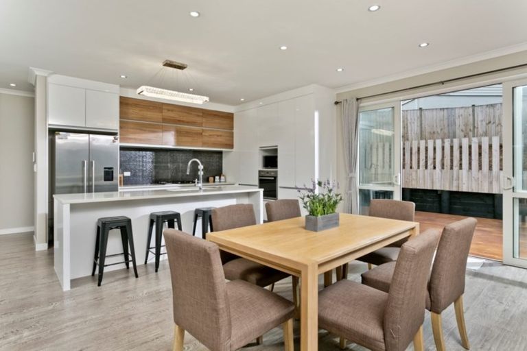 Photo of property in 15 Korihi Drive, Swanson, Auckland, 0614