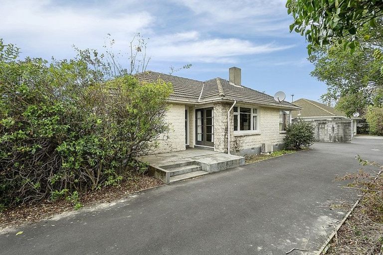 Photo of property in 1/5 Wentworth Street, Ilam, Christchurch, 8041