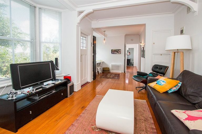 Photo of property in 45 Esplanade Road, Mount Eden, Auckland, 1024