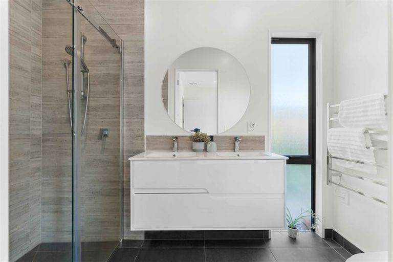 Photo of property in 4 Tussle Grove, Halswell, Christchurch, 8025