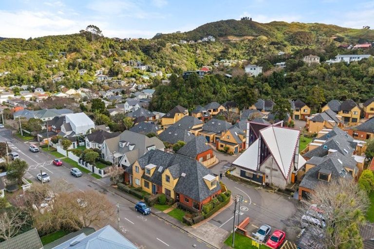 Photo of property in 58 Friend Street, Karori, Wellington, 6012