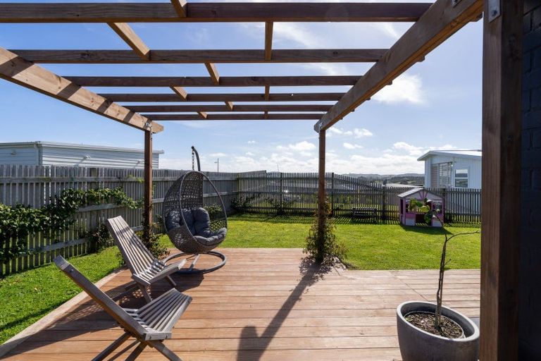 Photo of property in 16 Tunarau Street, Raglan, 3225