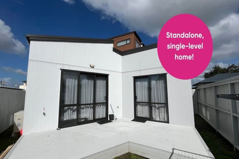 Photo of property in 8/3 Abbotleigh Avenue, Te Atatu Peninsula, Auckland, 0610