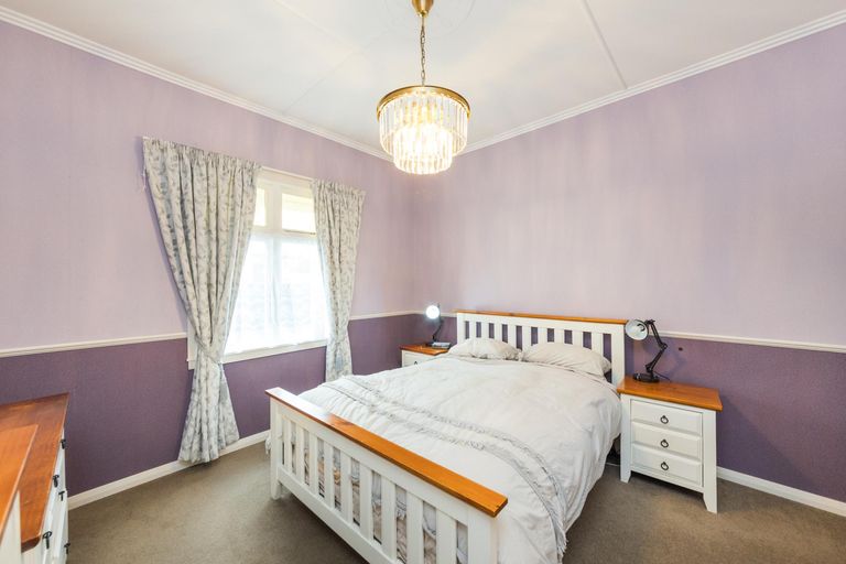 Photo of property in 55 Argyle Avenue, Takaro, Palmerston North, 4410