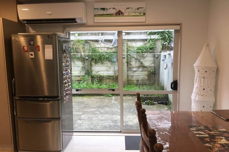 Photo of property in 2/33 Hiropi Street, Newtown, Wellington, 6021