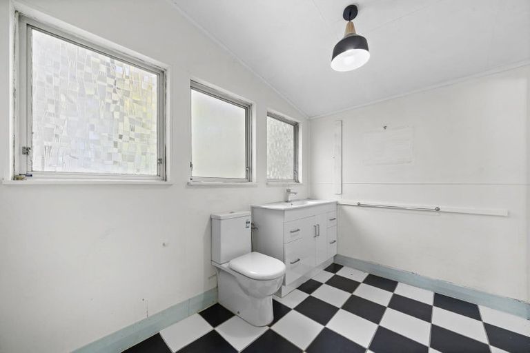 Photo of property in 35 Kopara Grove, Stokes Valley, Lower Hutt, 5019