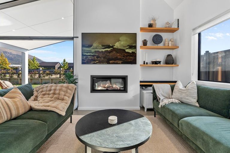 Photo of property in 25 Ellacott Lane, Lake Hawea, 9382