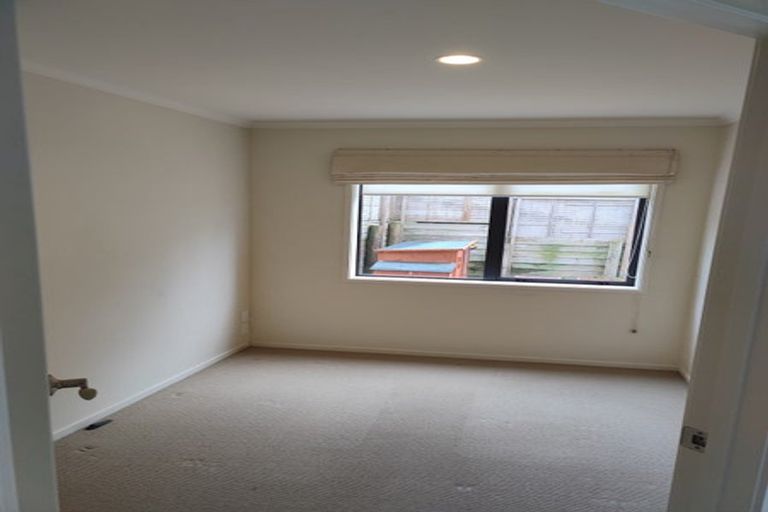 Photo of property in 3/20 The Avenue, Albany, Auckland, 0632