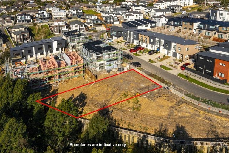 Photo of property in 35 Paina Crescent, Massey, 0614