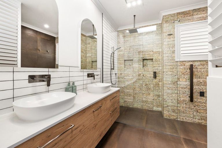 Photo of property in 12 Lennon Grove, Havelock North, 4130