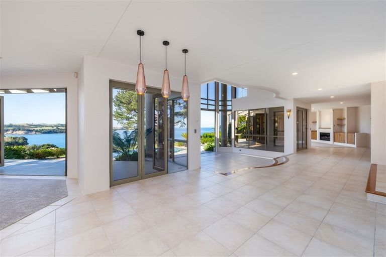 Photo of property in 364 Pinecrest Drive, Gulf Harbour, Whangaparaoa, 0930