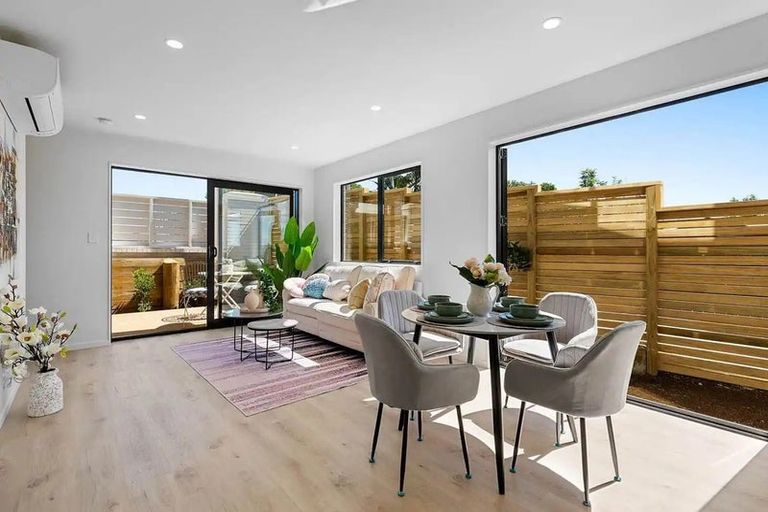 Photo of property in 16 Mataura Place, Clover Park, Auckland, 2019