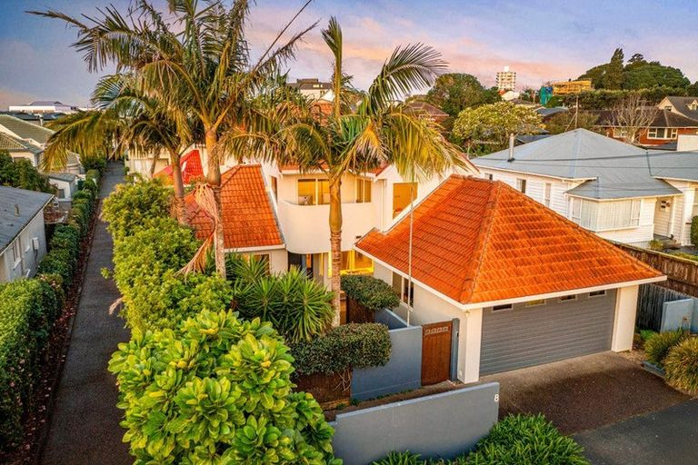 Photo of property in 1/8 Fenwick Avenue, Milford, Auckland, 0620