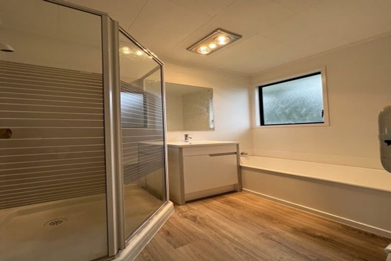 Photo of property in 139 Moire Road, West Harbour, Auckland, 0618