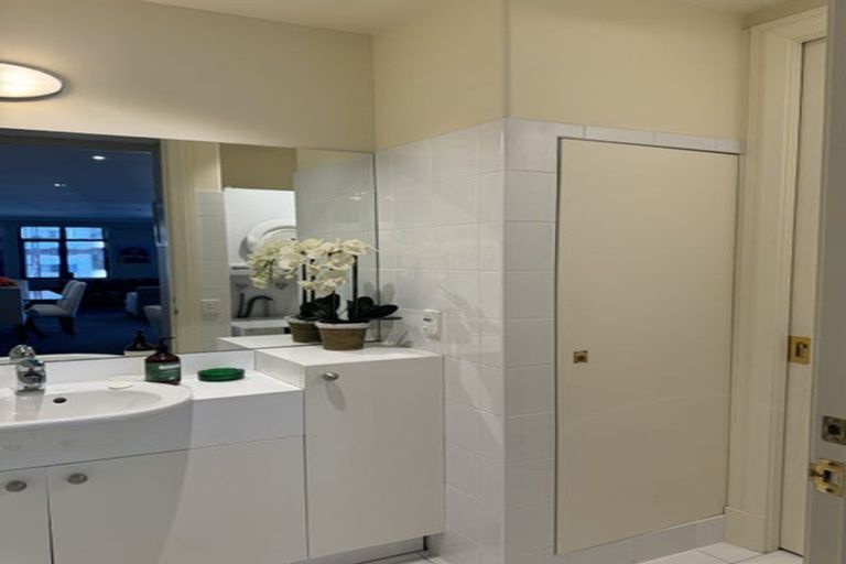 Photo of property in Kelvin House, 7a/16 The Terrace, Wellington Central, Wellington, 6011