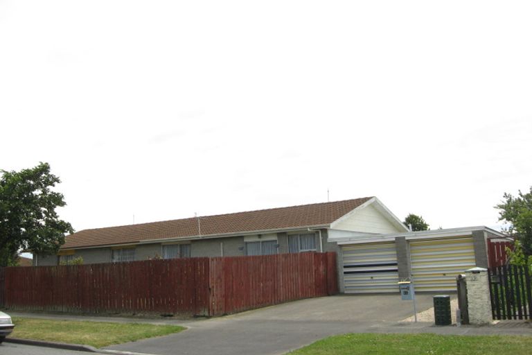 Photo of property in 1/21 Cob Crescent, Woolston, Christchurch, 8062