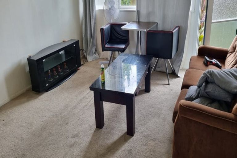 Photo of property in 85 Lincoln Road, Henderson, Auckland, 0610