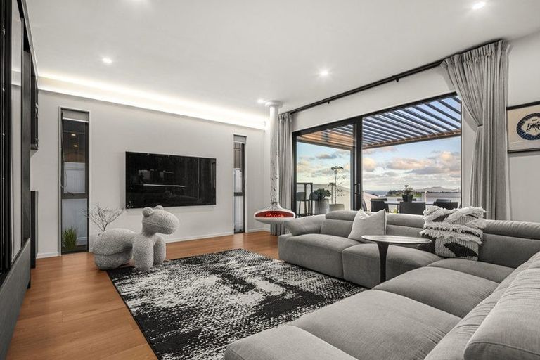 Photo of property in 214 Vaughans Road, Long Bay, Albany, 0792