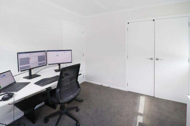 Photo of property in 33 Doug Jensen Street, Wallaceville, Upper Hutt, 5018