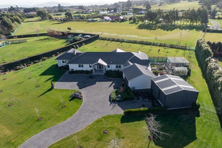 Photo of property in 30 Adian Way, Loburn, Rangiora, 7472