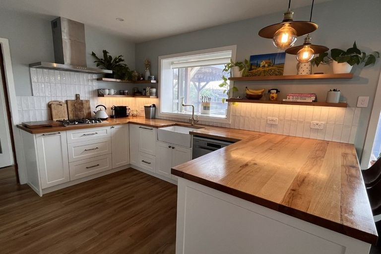 Photo of property in 21 Kinnaird Place, Hillmorton, Christchurch, 8025