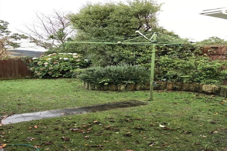 Photo of property in 125 Mark Avenue, Grenada Village, Wellington, 6037