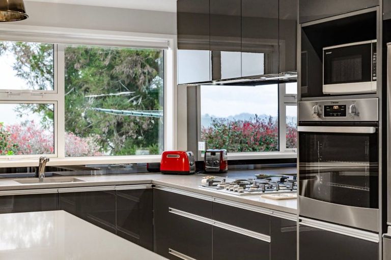 Photo of property in 101 Mount Albion Rise, Taupaki, Henderson, 0782