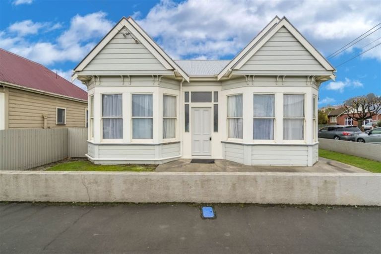 Photo of property in 35 Burns Street, South Dunedin, Dunedin, 9012