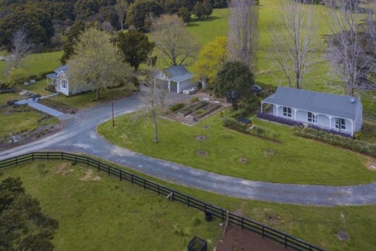 Photo of property in 63 Kaipara Flats Road, Warkworth, 0981