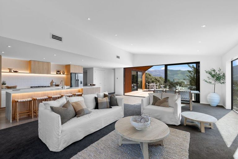 Photo of property in 50 Hempleman Drive, Akaroa, 7520