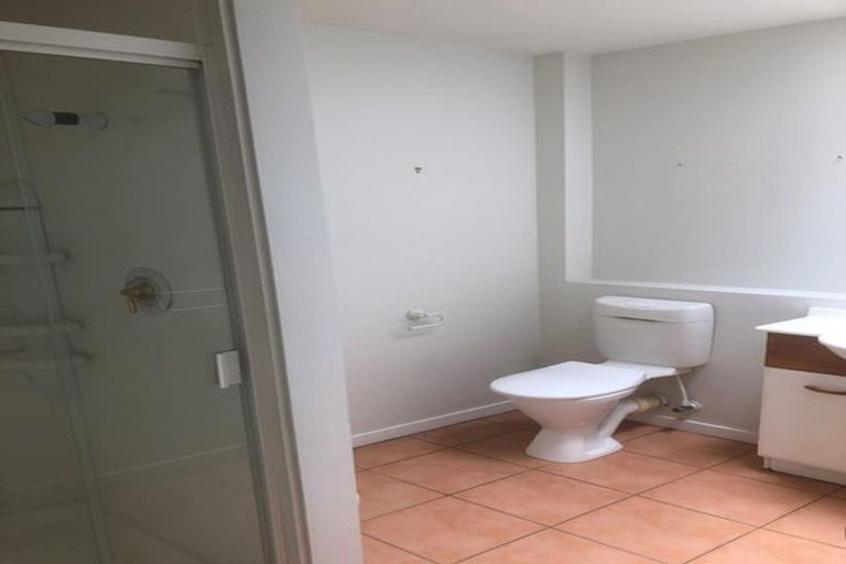 Photo of property in 382 Memorial Avenue, Burnside, Christchurch, 8053