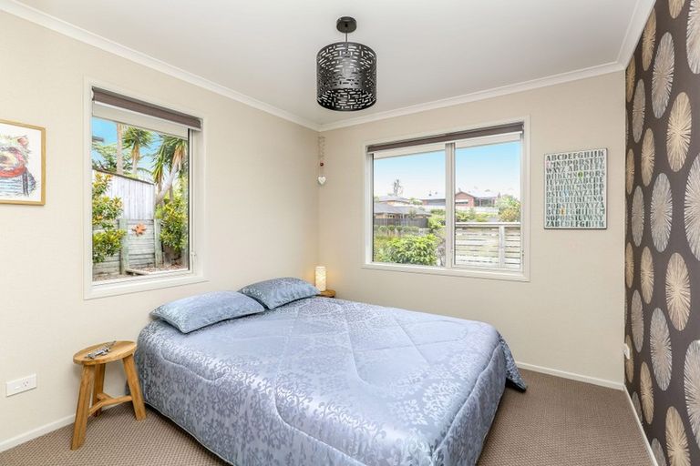 Photo of property in 86 Karamea Street, Whalers Gate, New Plymouth, 4310