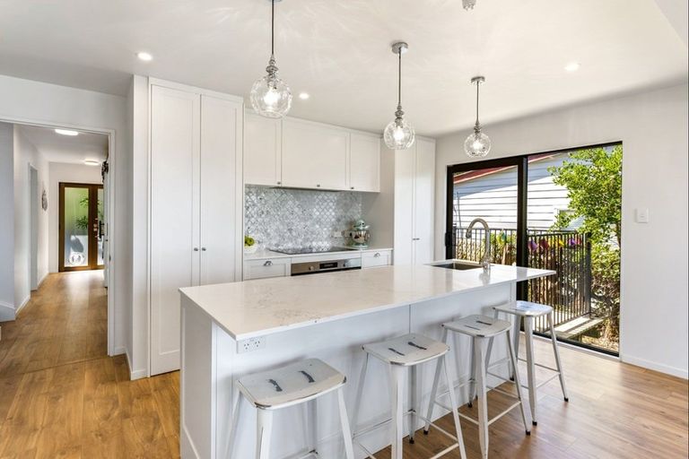 Photo of property in 35 Seaview Road, Brighton, Dunedin, 9035