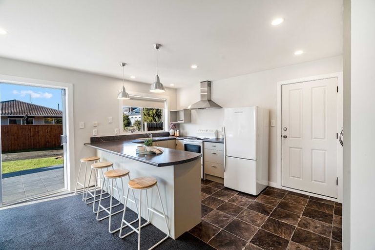 Photo of property in 1/8 Hythe Lane, Saint Martins, Christchurch, 8022