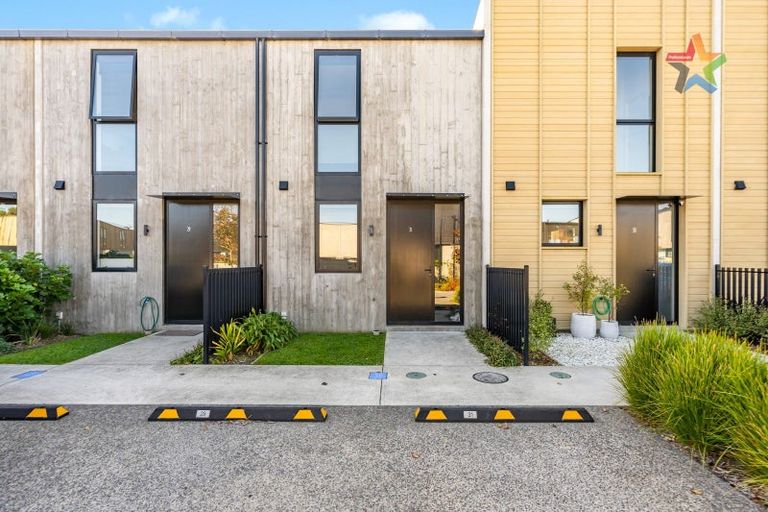 Photo of property in 31 Te Ara O Paetutu, Petone, Lower Hutt, 5012