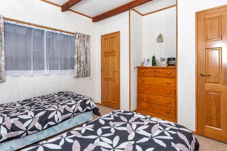 Photo of property in 107 Brook Place, Whangamata, 3620