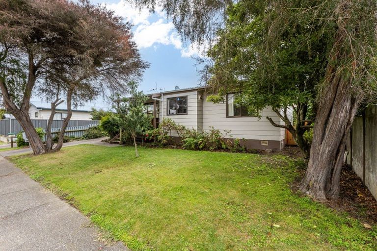 Photo of property in 32a Spriggs Crescent, Greenmeadows, Napier, 4112