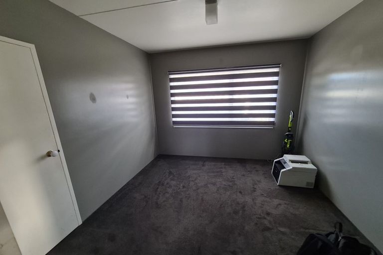 Photo of property in 2/21 Southview Place, Wattle Downs, Auckland, 2102