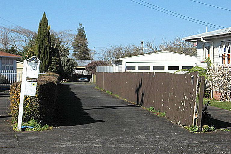 Photo of property in 1/12 Resolute Way, Papakura, 2110