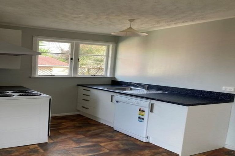 Photo of property in 18 Panair Crescent, Hillcrest, Hamilton, 3216