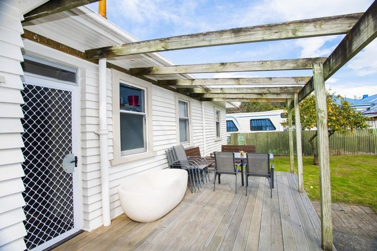 Photo of property in 64 Hirini Street, Kaiti, Gisborne, 4010