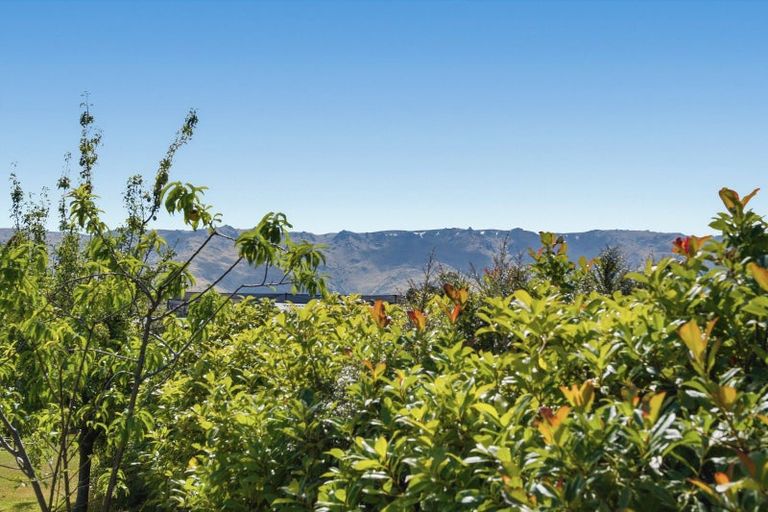 Photo of property in 10 Missy Crescent, Mount Pisa, Cromwell, 9383