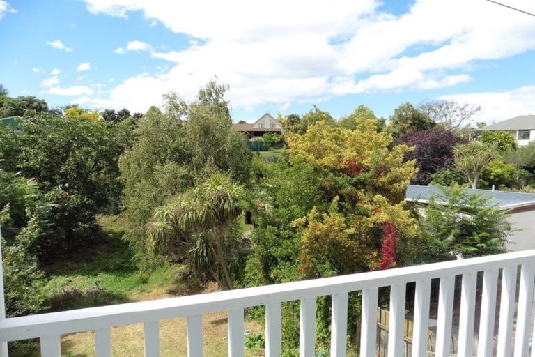 Photo of property in 4 Burlington Road, Hospital Hill, Napier, 4110
