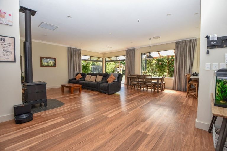 Photo of property in 20 Haringa Road, Carrington, Carterton, 5791