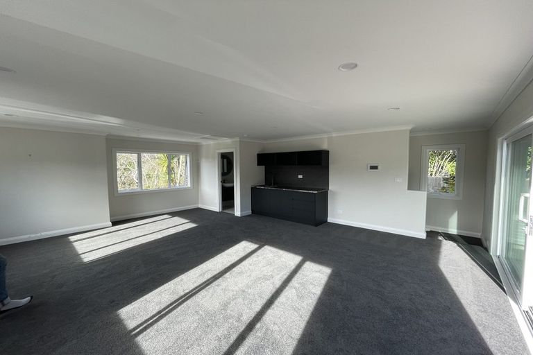 Photo of property in 11 Henry Blyth Lane, Greenhithe, Auckland, 0632