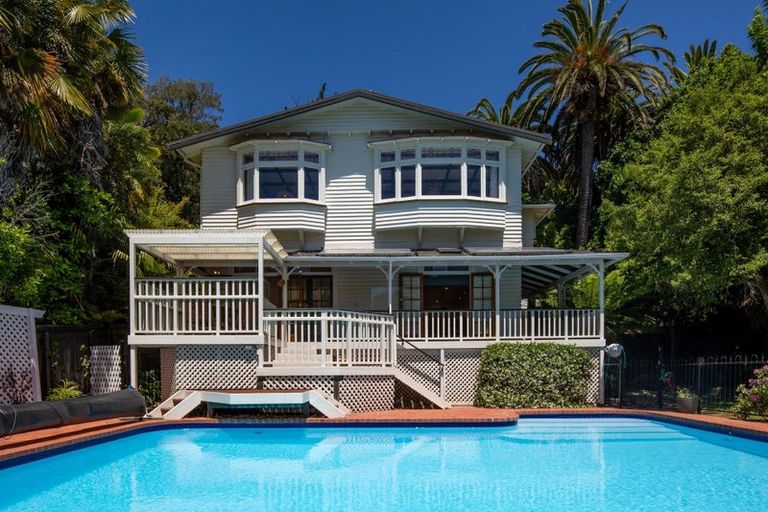 Photo of property in 23 Brougham Street, Nelson South, Nelson, 7010