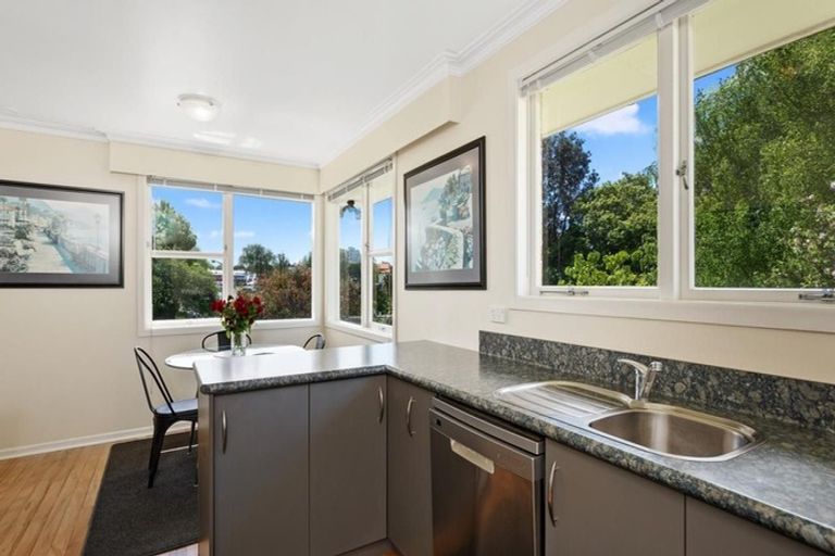 Photo of property in 16 Ninth Avenue, Tauranga, 3110